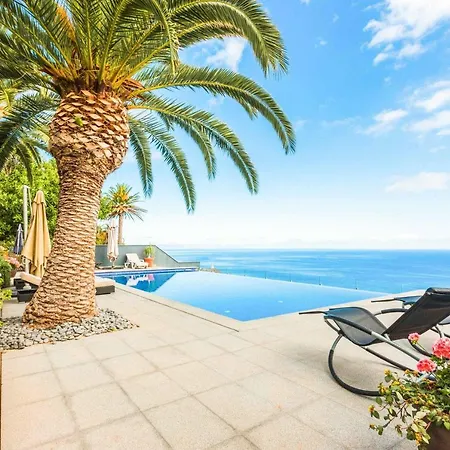 Martinhos Villa *